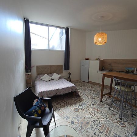 Appartement En Duplex Viviers Екстериор снимка