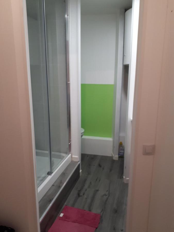 Appartement En Duplex Viviers Екстериор снимка